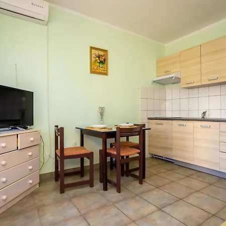 Fuer 3 Personen Ca 35 Qm In Njivice, Kvarner Bucht Krk Apartman